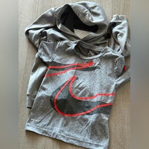 Nike Dri-FIT Gray hoodie with Nike T-shirt 4T